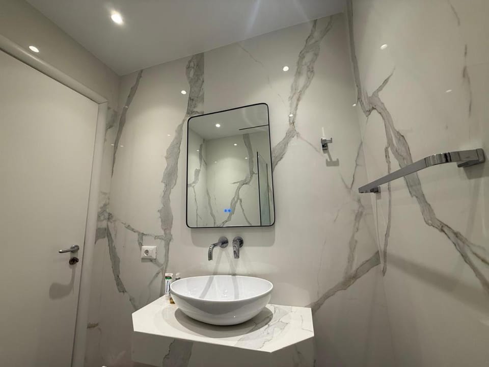 The Blue Horizon Hotel in Vlorë