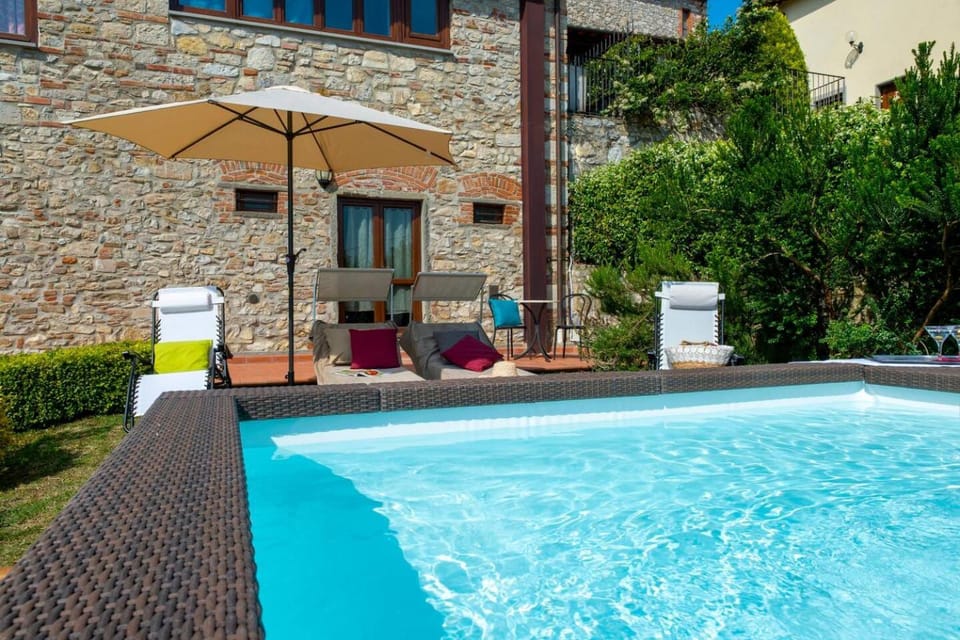 Swimming pool, Swimming pool