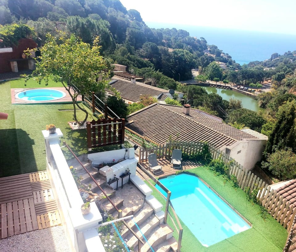 Villa Mar i Cel con jacuzzi House in Selva