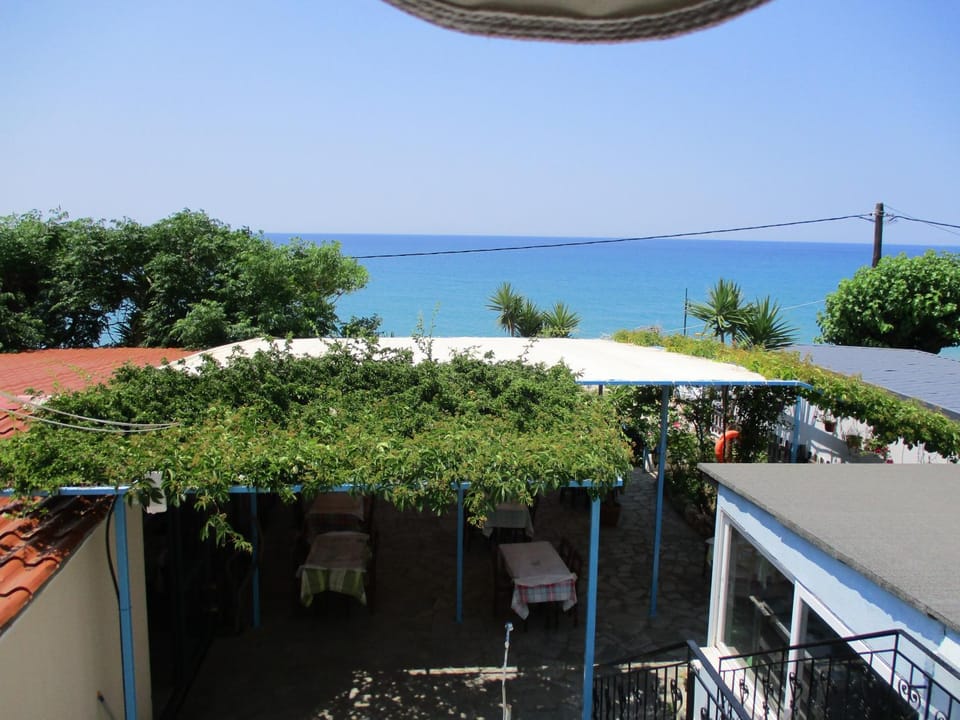 Balcony/Terrace, Garden view, Sea view