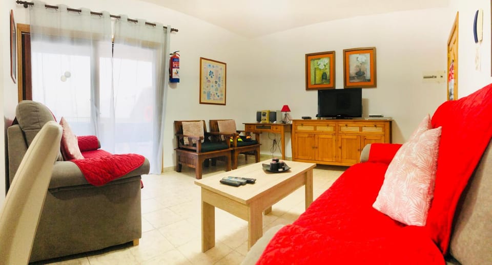 Villa Neptuno with private pool, sea view, Smart-TV free Wifi Villa in Playa Blanca
