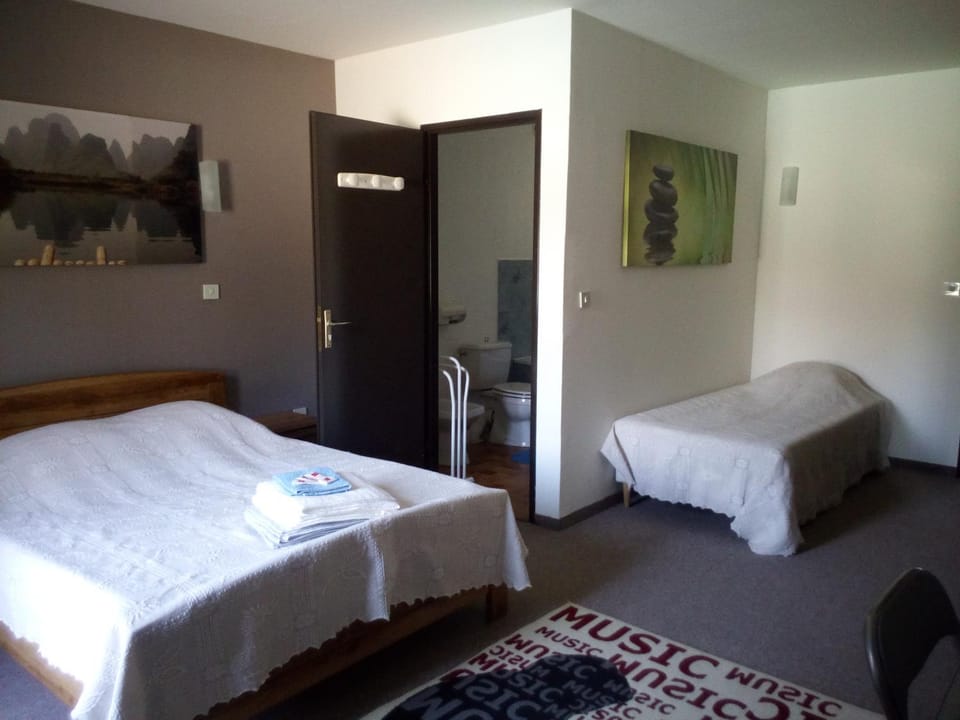 Mas du Colombier Bed and Breakfast in Provence-Alpes-Côte d'Azur