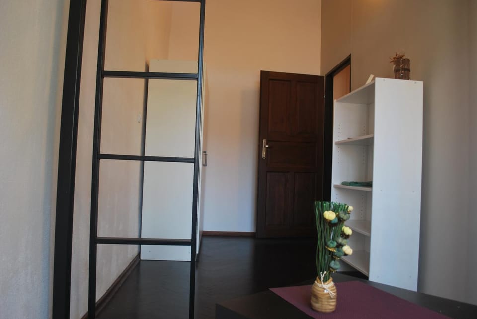 Pokoje w cichym mieszkaniu 50m od Rynku Vacation rental in Wroclaw