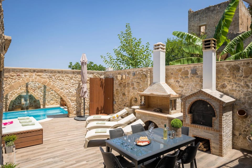 Patio, BBQ facilities