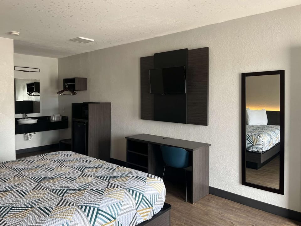 TV and multimedia, Bedroom