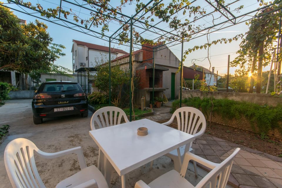 Courtyard seafront house Apartment in Šibenik-Knin County, Croatia