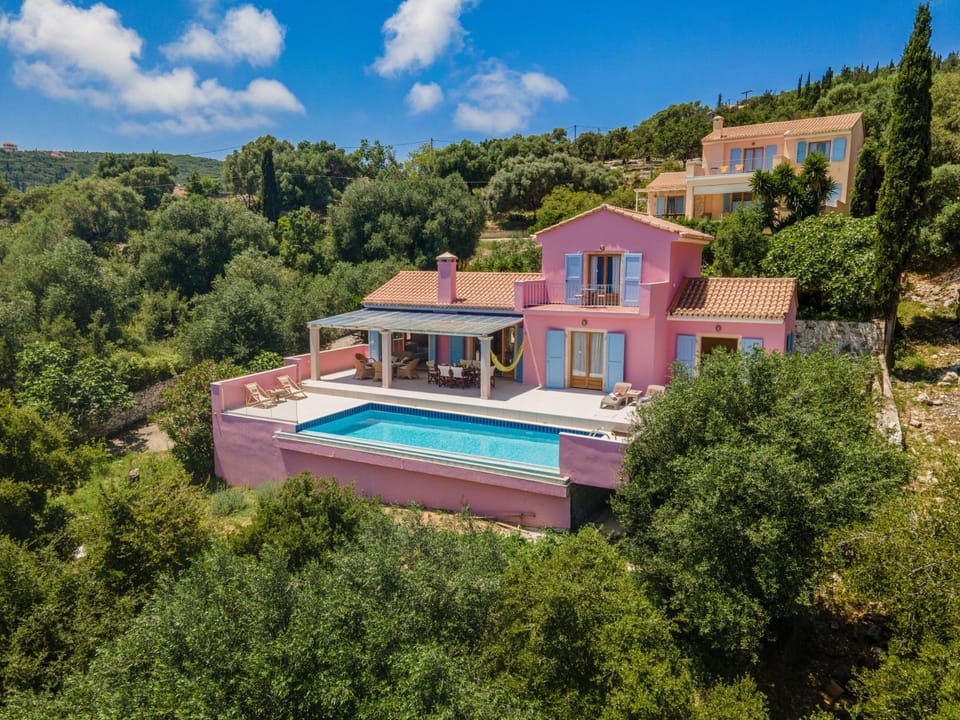 Property building, Day, Natural landscape, Garden, Pool view, Swimming pool