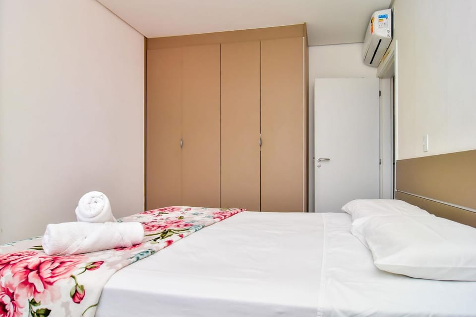 Luxo Cobertura c/ Banheira, 100m da Praia ING4403 Apartment in Florianopolis