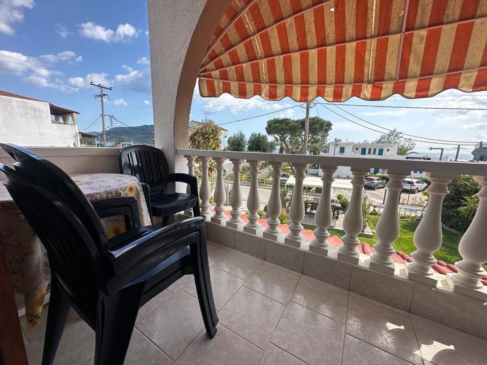 THE FLOWER APARTMENTS Apartment hotel in Halkidiki