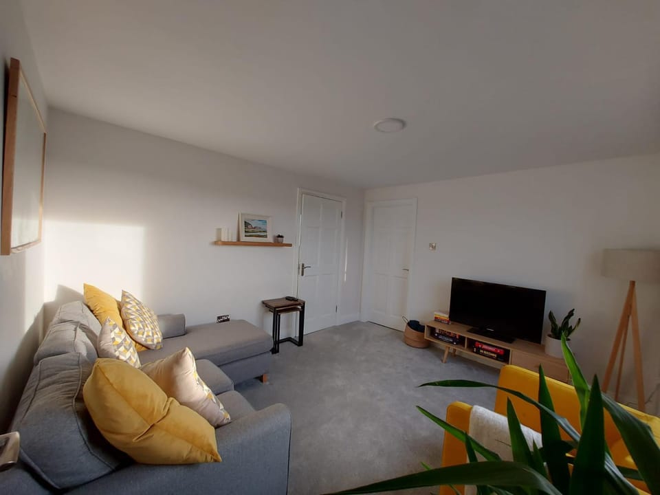 Sunny Hill View Apartment in Lahinch