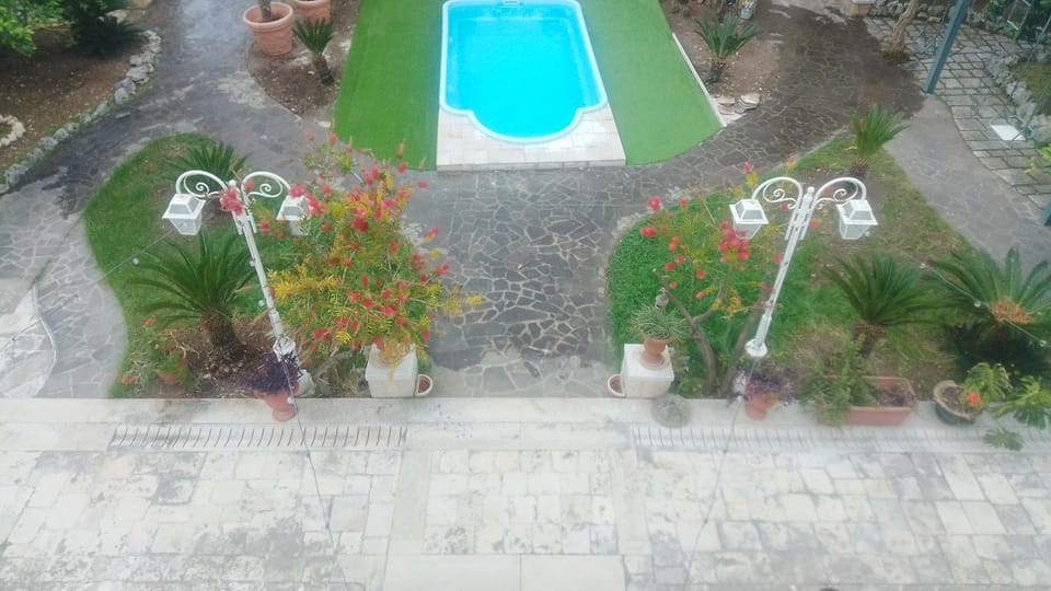 Garden, Pool view
