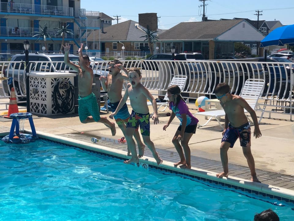 People, Swimming pool