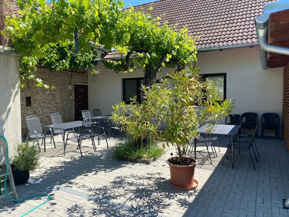 Penzion Kanon Bed and Breakfast in South Moravian Region