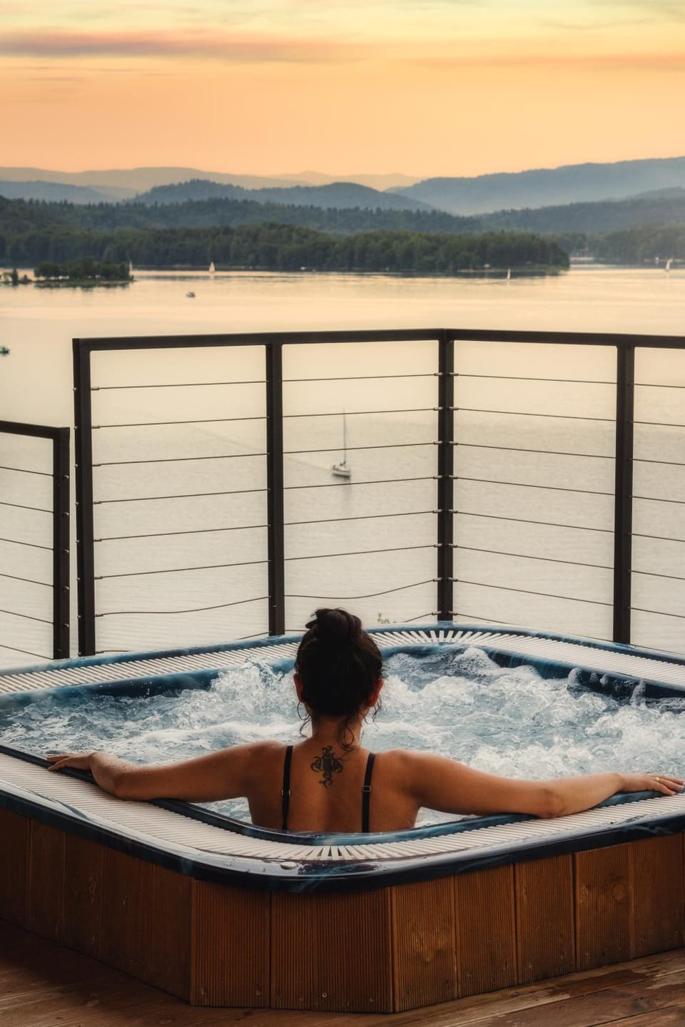 People, Natural landscape, Hot Tub