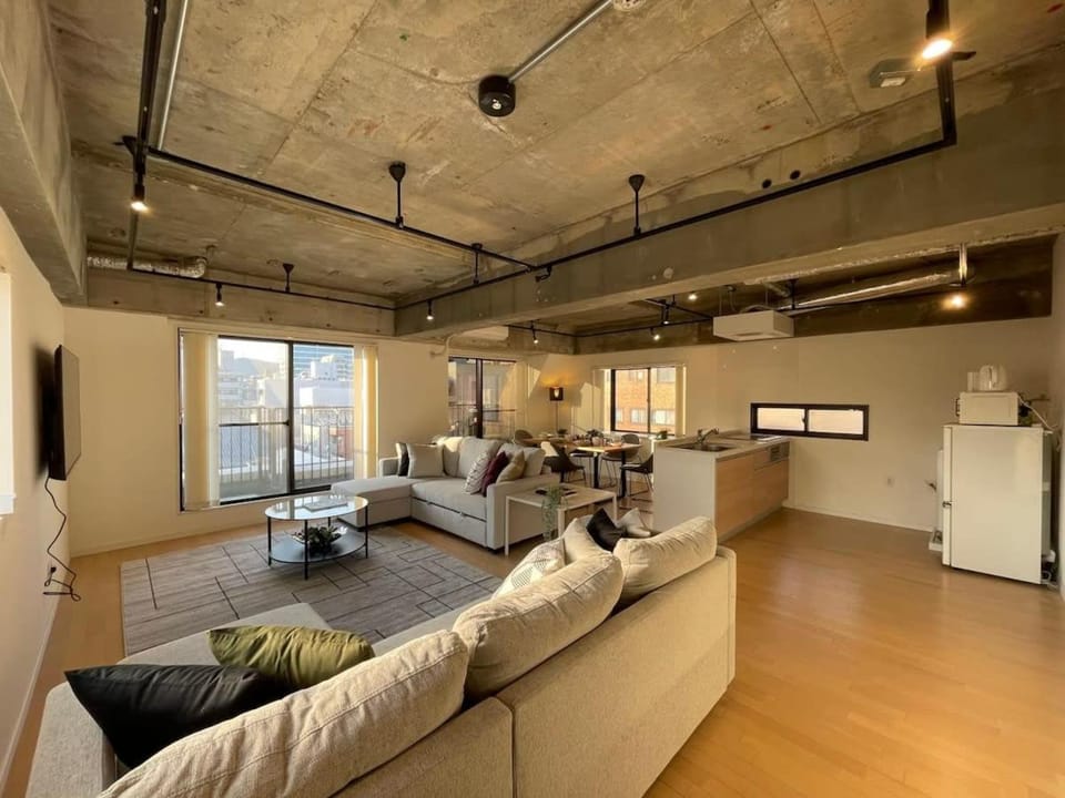b hotel M's lea - Spacious Family apartment next to Peace Park Apartment in Hiroshima