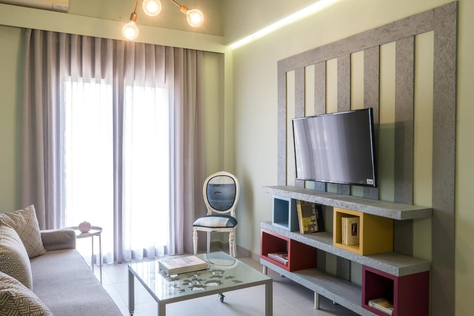 TV and multimedia, Seating area, Evening entertainment