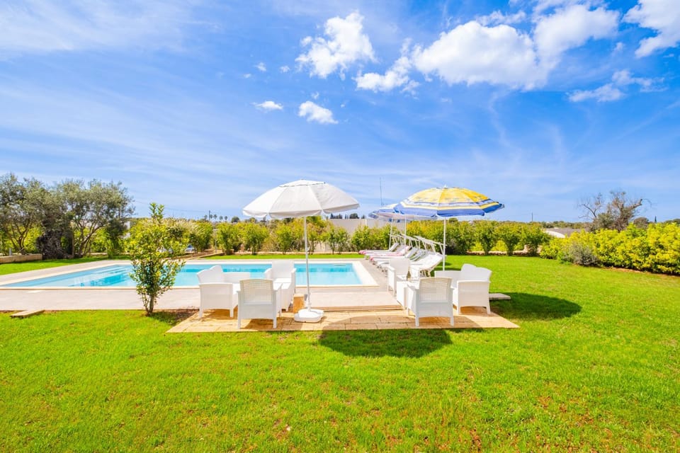 Day, Natural landscape, Swimming pool