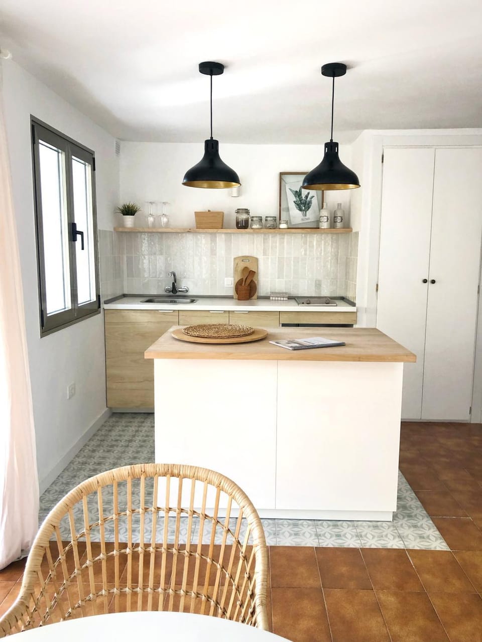 Kitchen or kitchenette