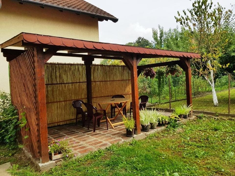 BBQ facilities, Garden