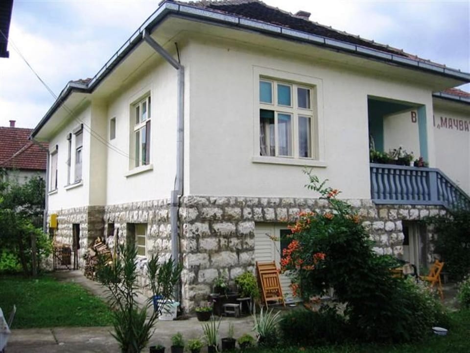 Property building, Garden