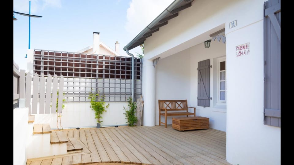 Patio, View (from property/room), Balcony/Terrace