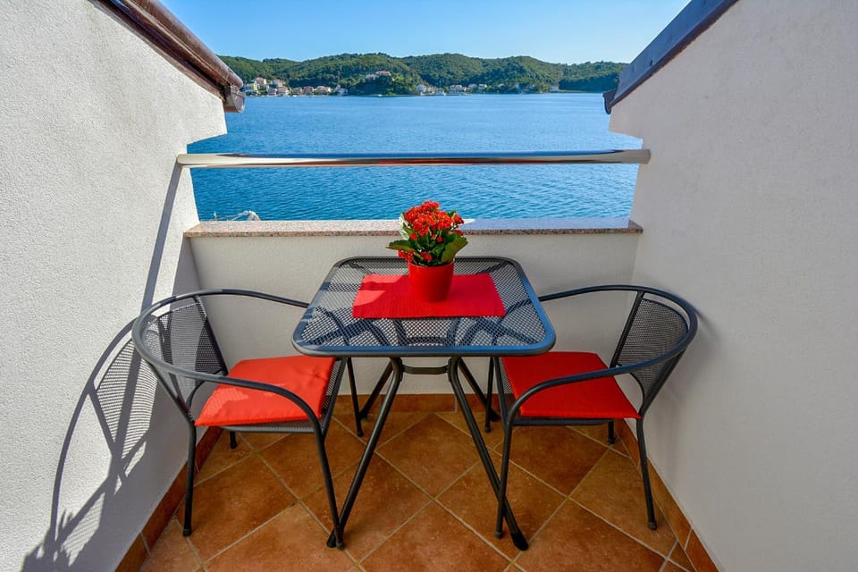 View (from property/room), Balcony/Terrace, Sea view