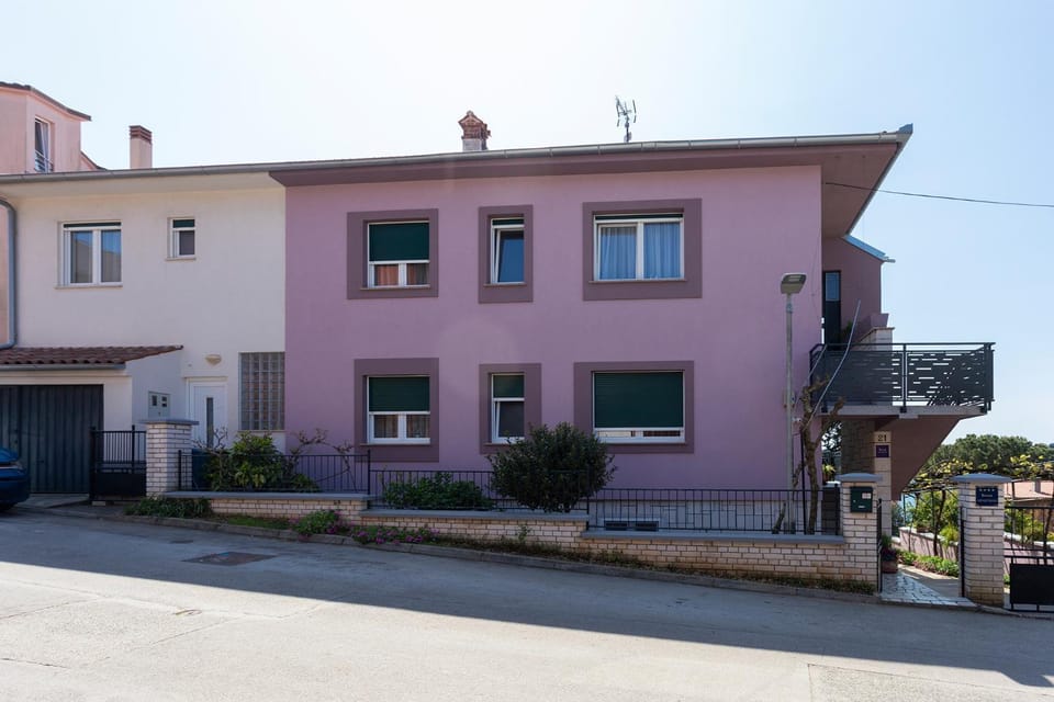 Apartments Perka near beach Bed and Breakfast in Pula