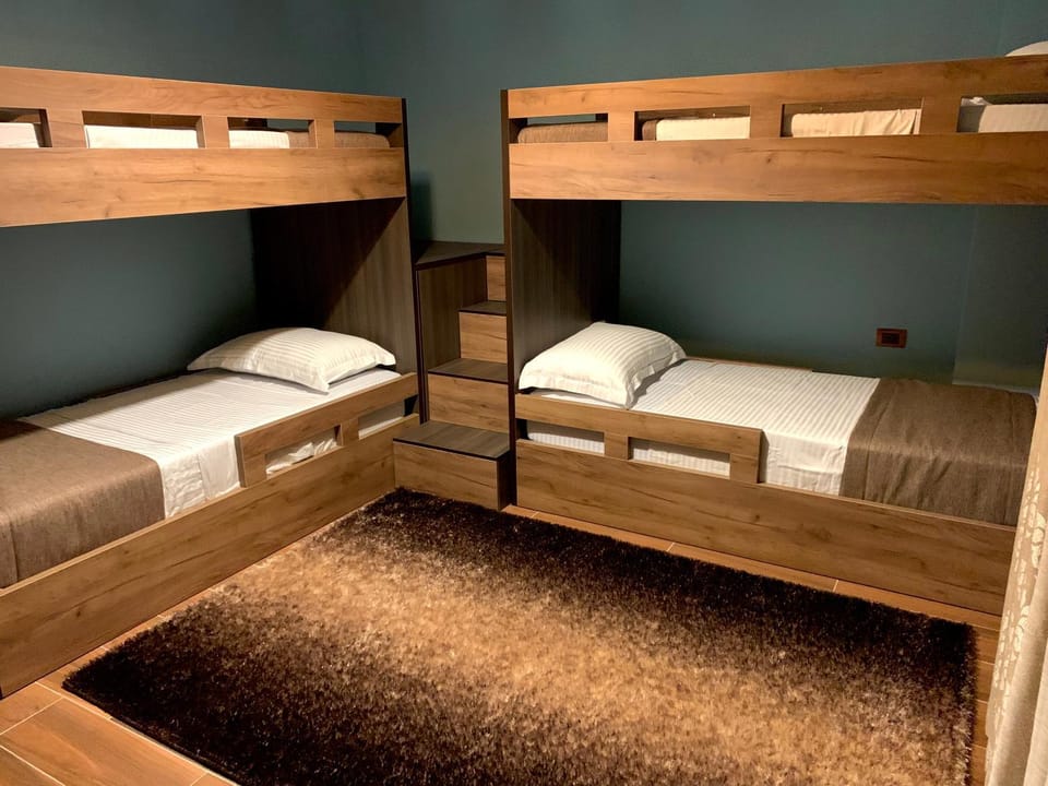 bunk bed