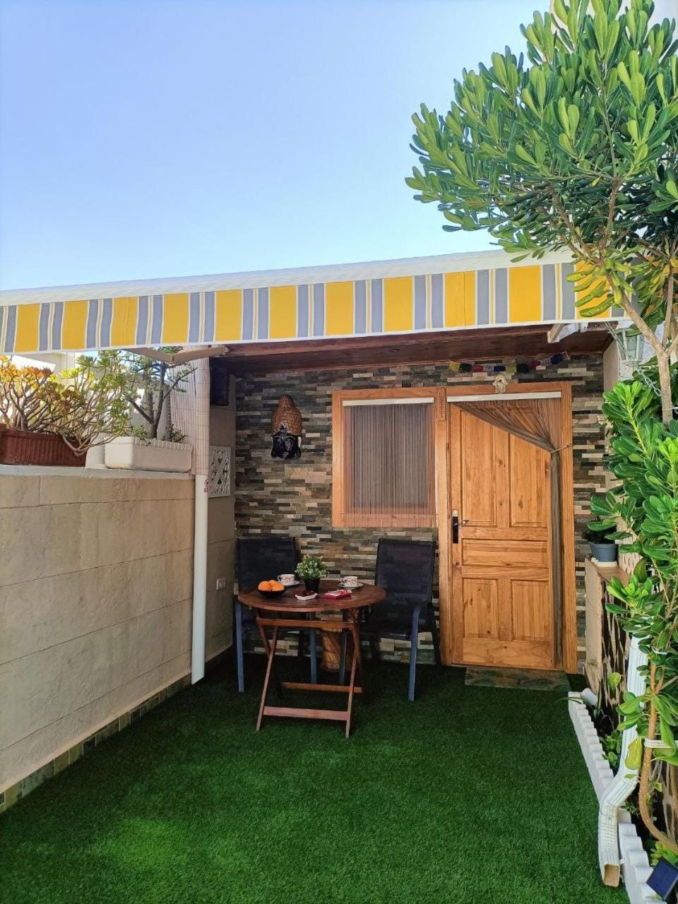 Patio, Garden view