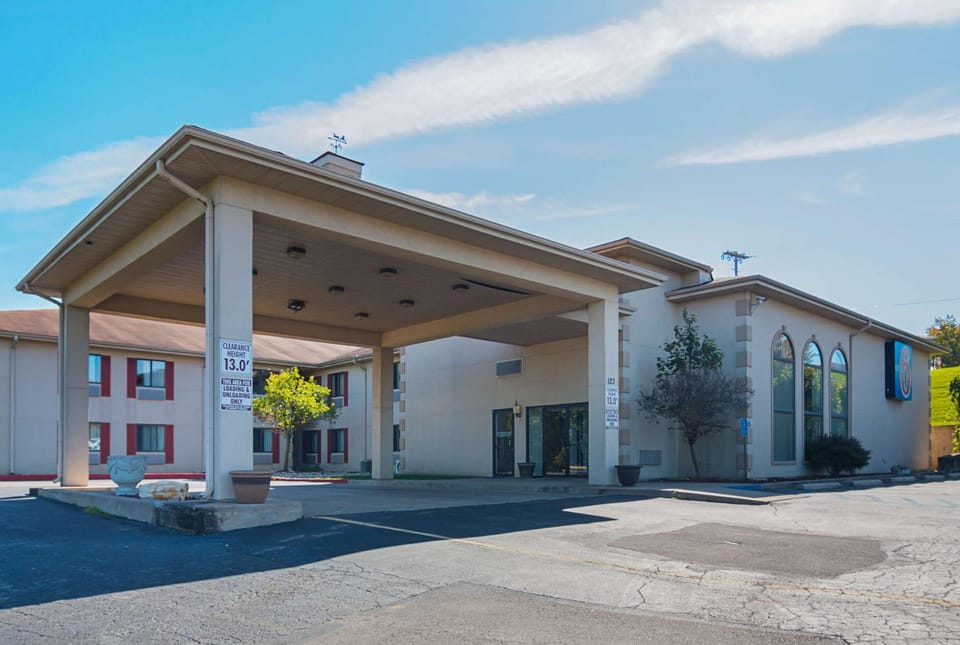 Property building, On site