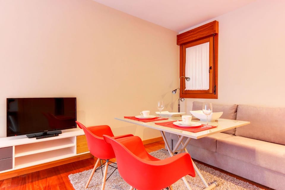 TV and multimedia, Dining area
