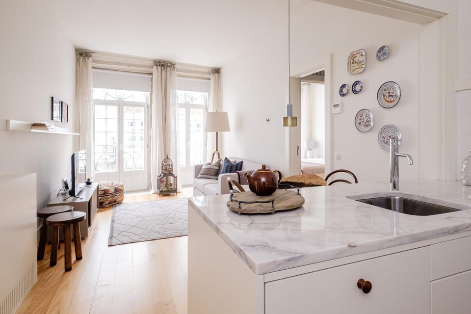 BOUTIQUE Rentals-Flores Plaza in city historical center Apartment in Porto