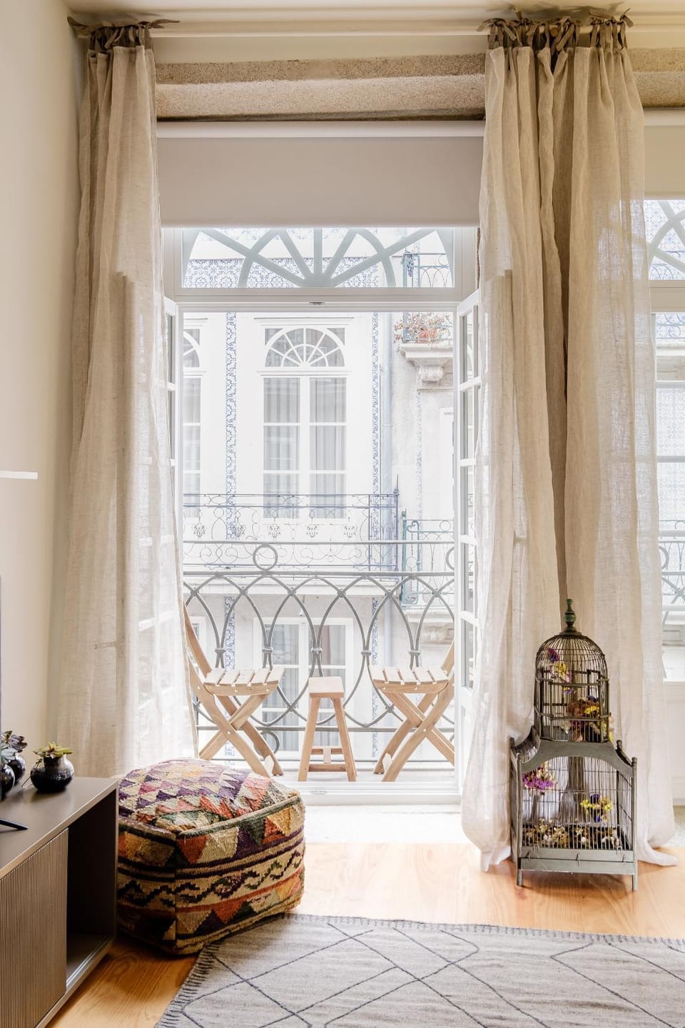 BOUTIQUE Rentals-Flores Plaza in city historical center Apartment in Porto