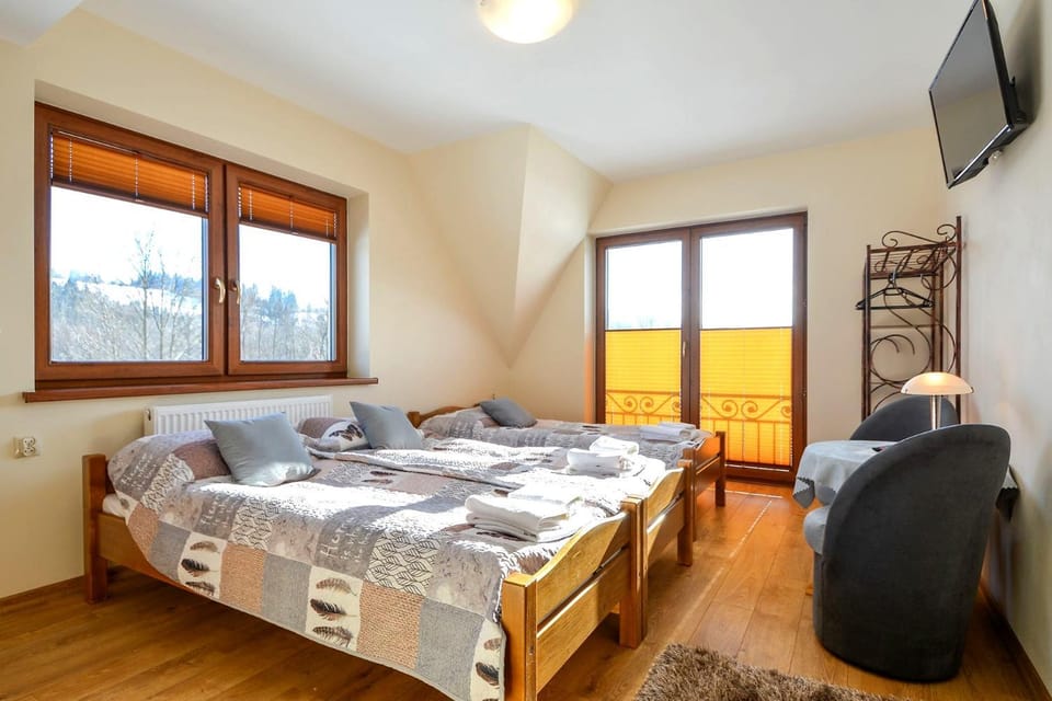 Bed, Photo of the whole room