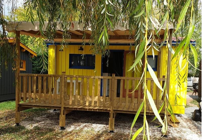 Camping du Lac de Saujon Campground/ 
RV Resort in Nouvelle-Aquitaine