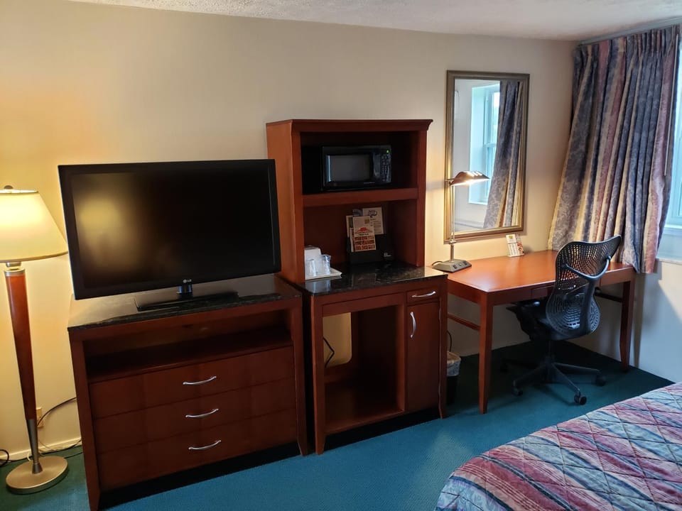 Huntingdon Motor Inn Inn in Allegheny River
