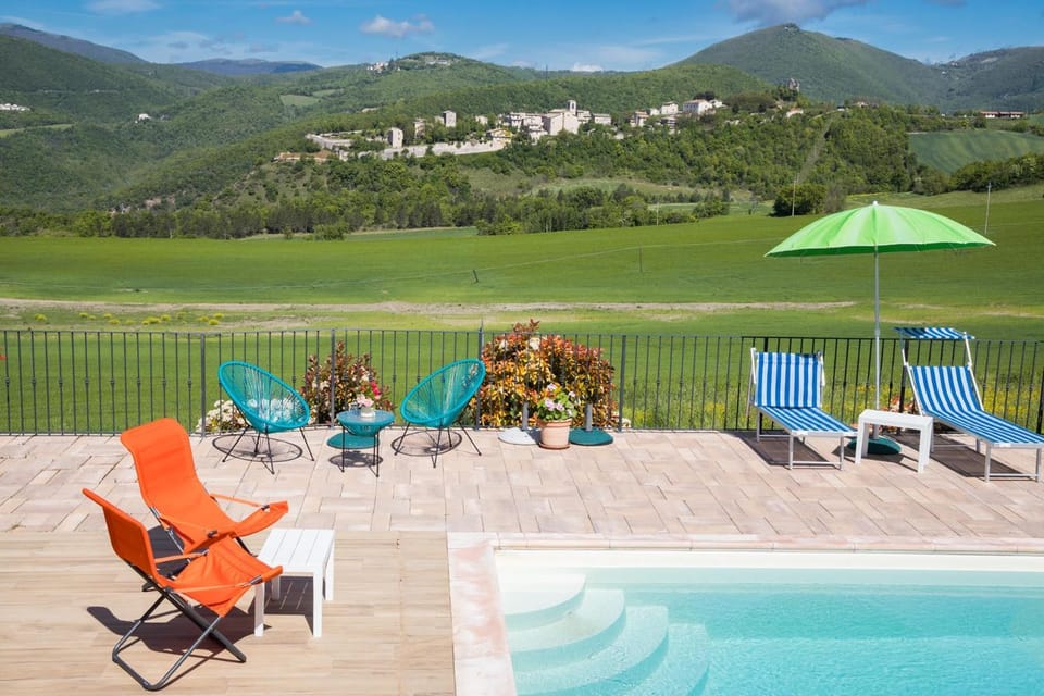 Nearby landmark, Mountain view, Pool view, Swimming pool