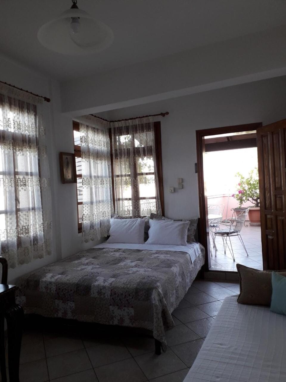 Bed, Photo of the whole room