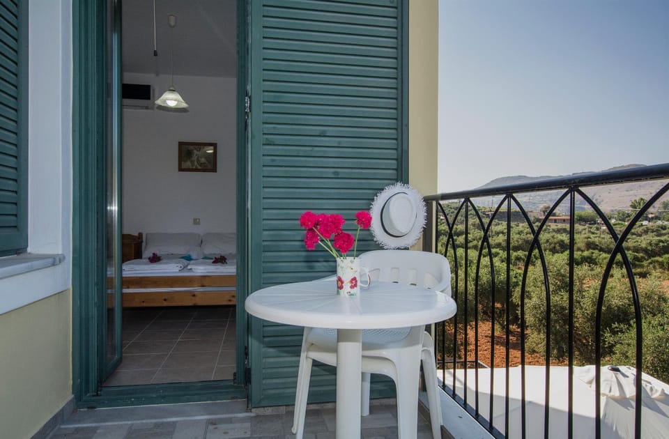 Patio, Balcony/Terrace