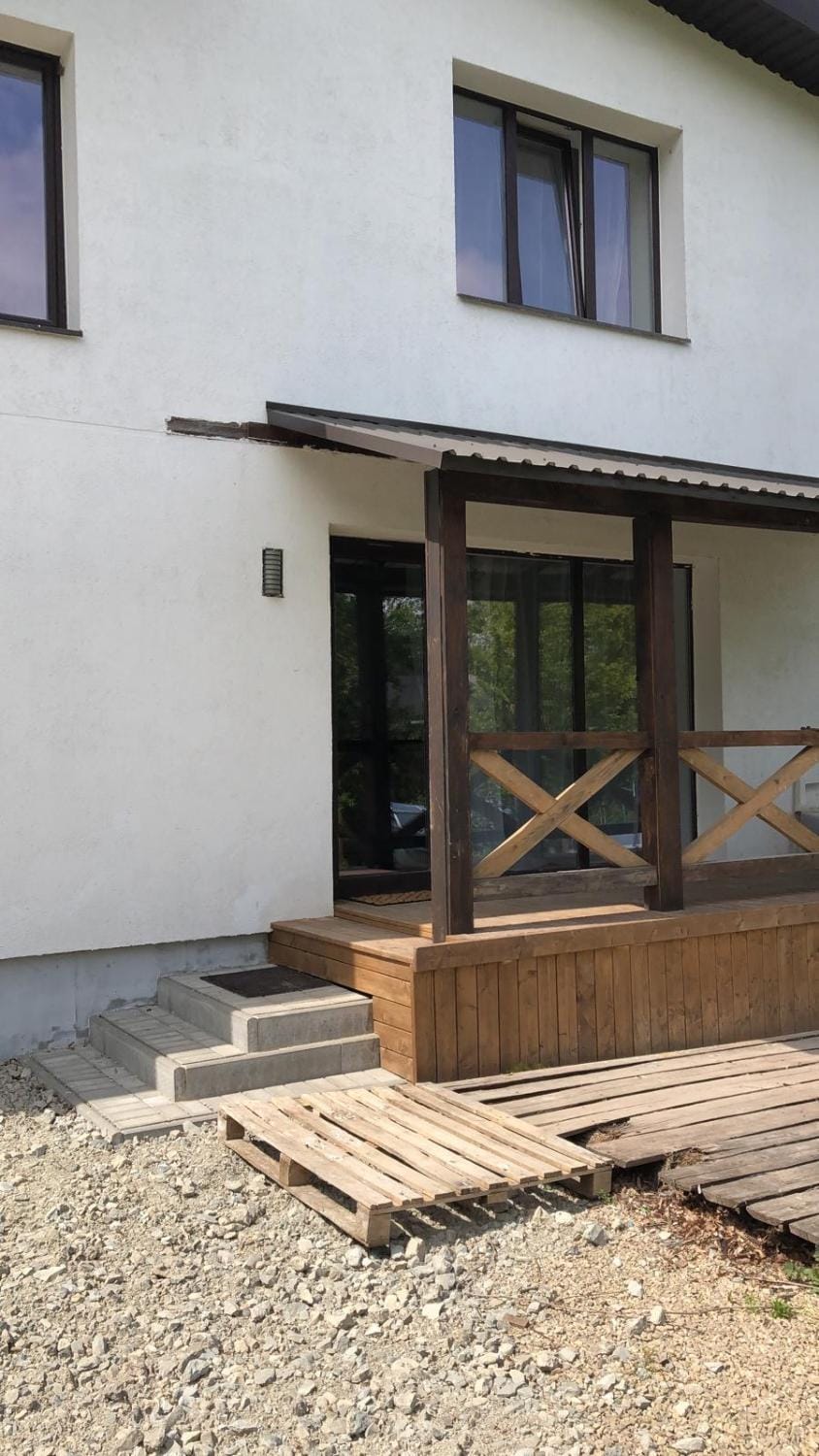 Patio, Facade/entrance