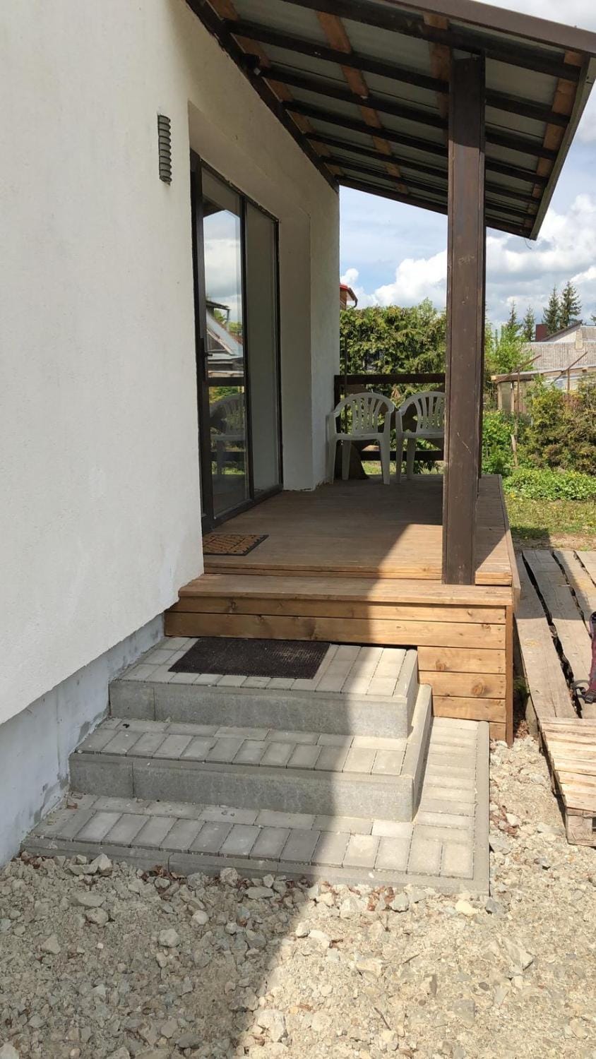 Patio, Facade/entrance