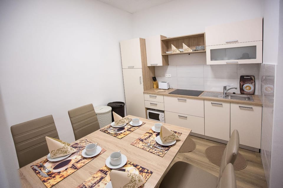 MINIDORM ROOMS IN HEART OF CITY CENTER Hostel in Slovenia