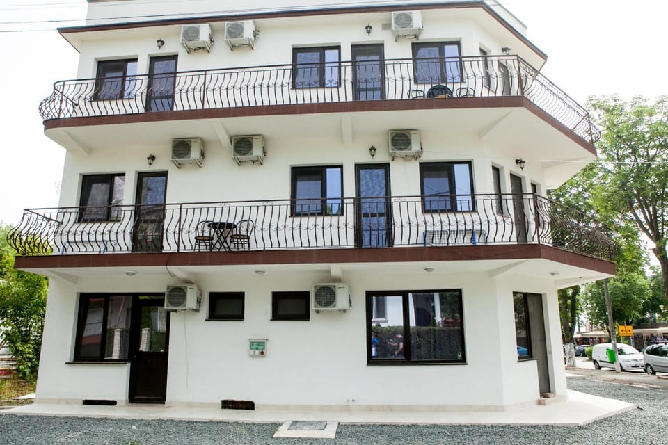 Vila Flora Bed and Breakfast in Eforie Nord