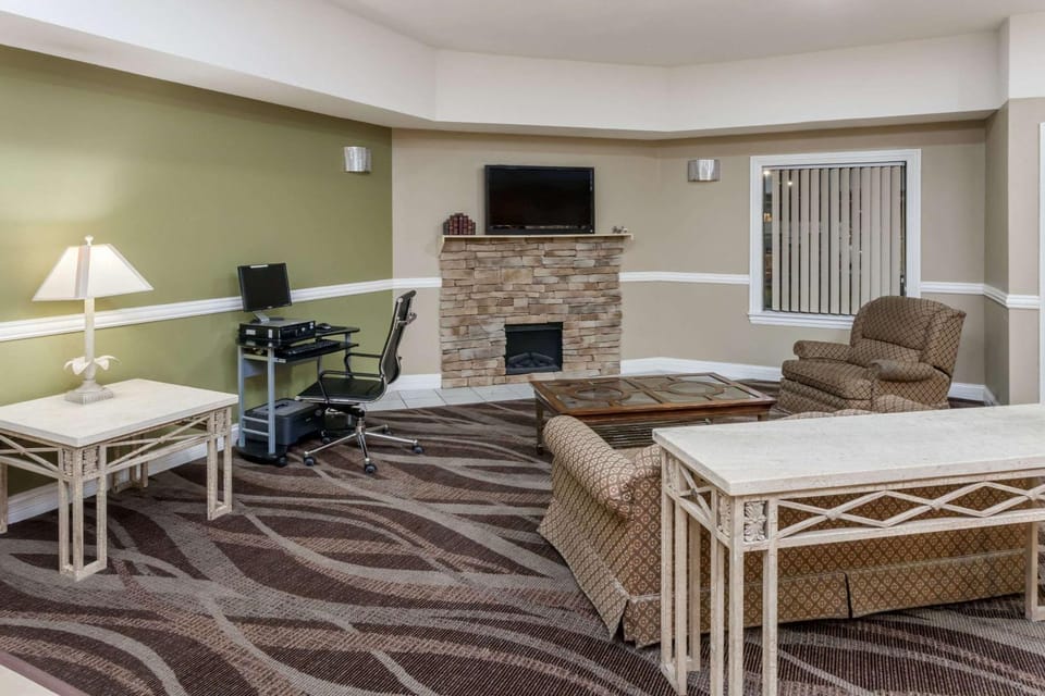 Lobby or reception, On site