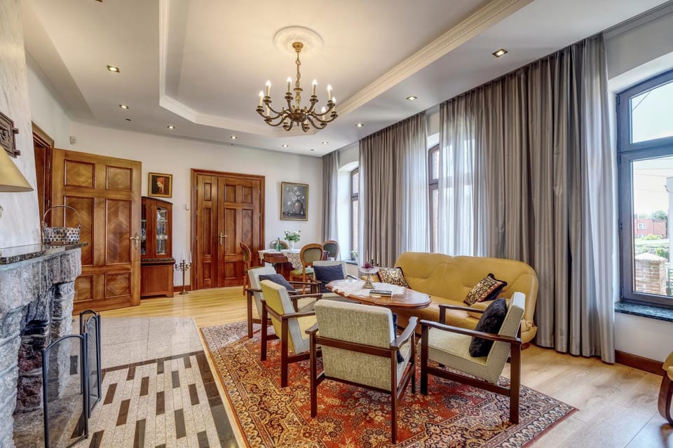 Living room, fireplace