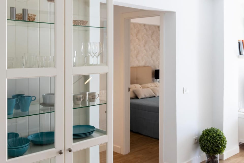 Bed, Living room, Bedroom