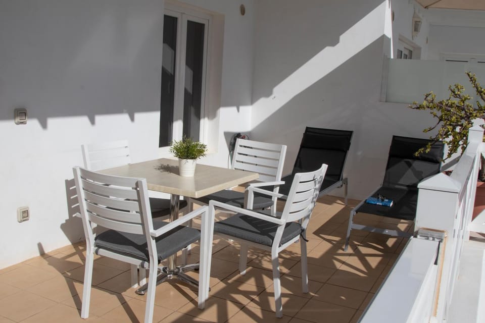 Balcony/Terrace, Balcony/Terrace, Pool view, Breakfast