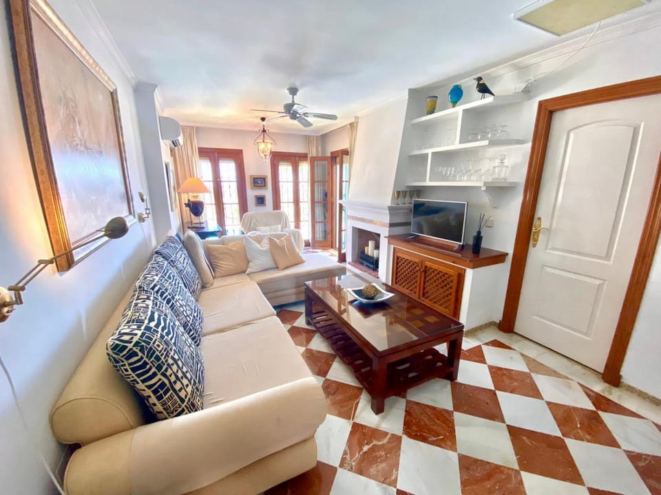 TV and multimedia, Living room, Seating area, fireplace, stove