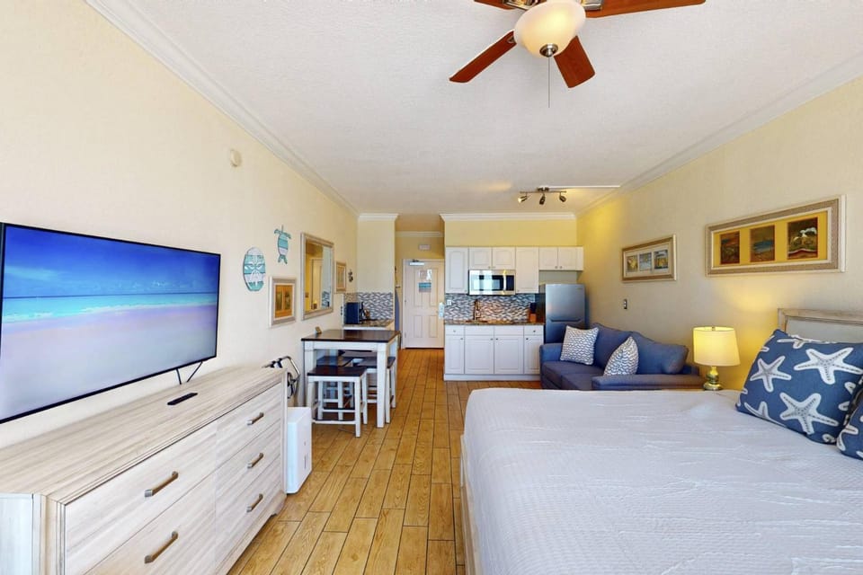 609 - Island Inn House in Treasure Island