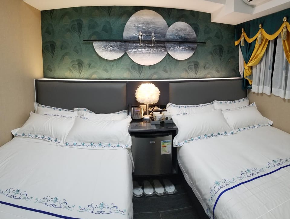 Star City Hotel Bed and Breakfast in Hong Kong